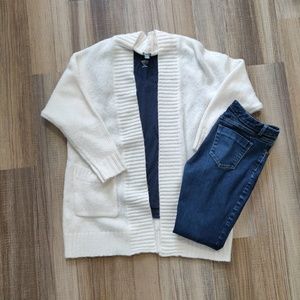 🌟BTS SALE🌟 Aerie Off-White Cardigan